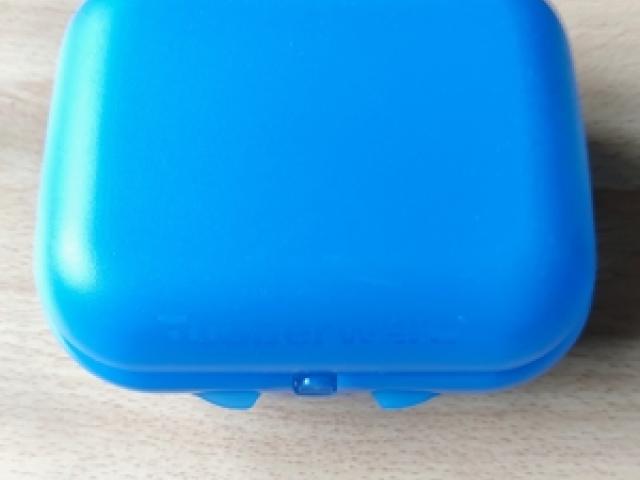 Tupperware 7085A-2 To Go Twin Brotdose - 1