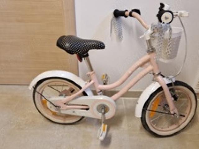 Kinderfahrrad rosa,mit Korb+ Stützräder,14 Zoll,wie neu,Eiskönigin Helm - 1